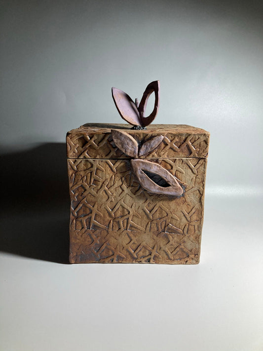 container | jar